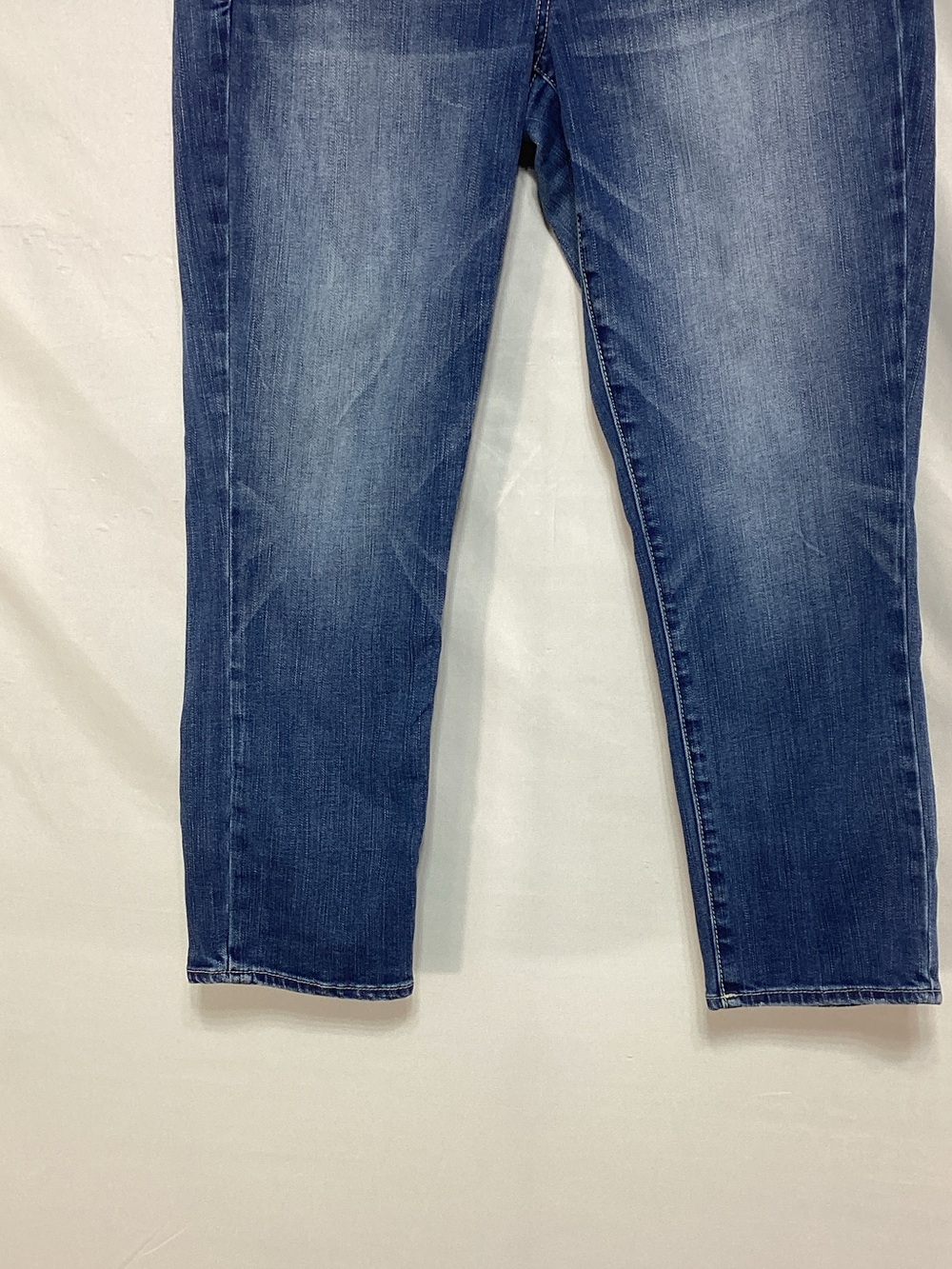 American Eagle Artist Crop Super Stretch Size 12 Blue Denim Jeans - Picture 3 of 14